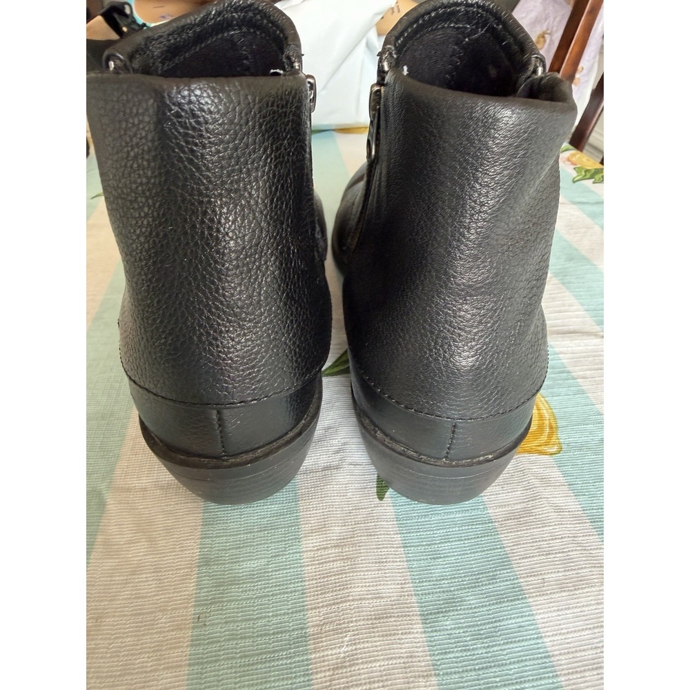 b.o.c. Born Concept Womens Size 11 Leather Side Zip Ankle Boots Low Heel - Picture 5 of 9